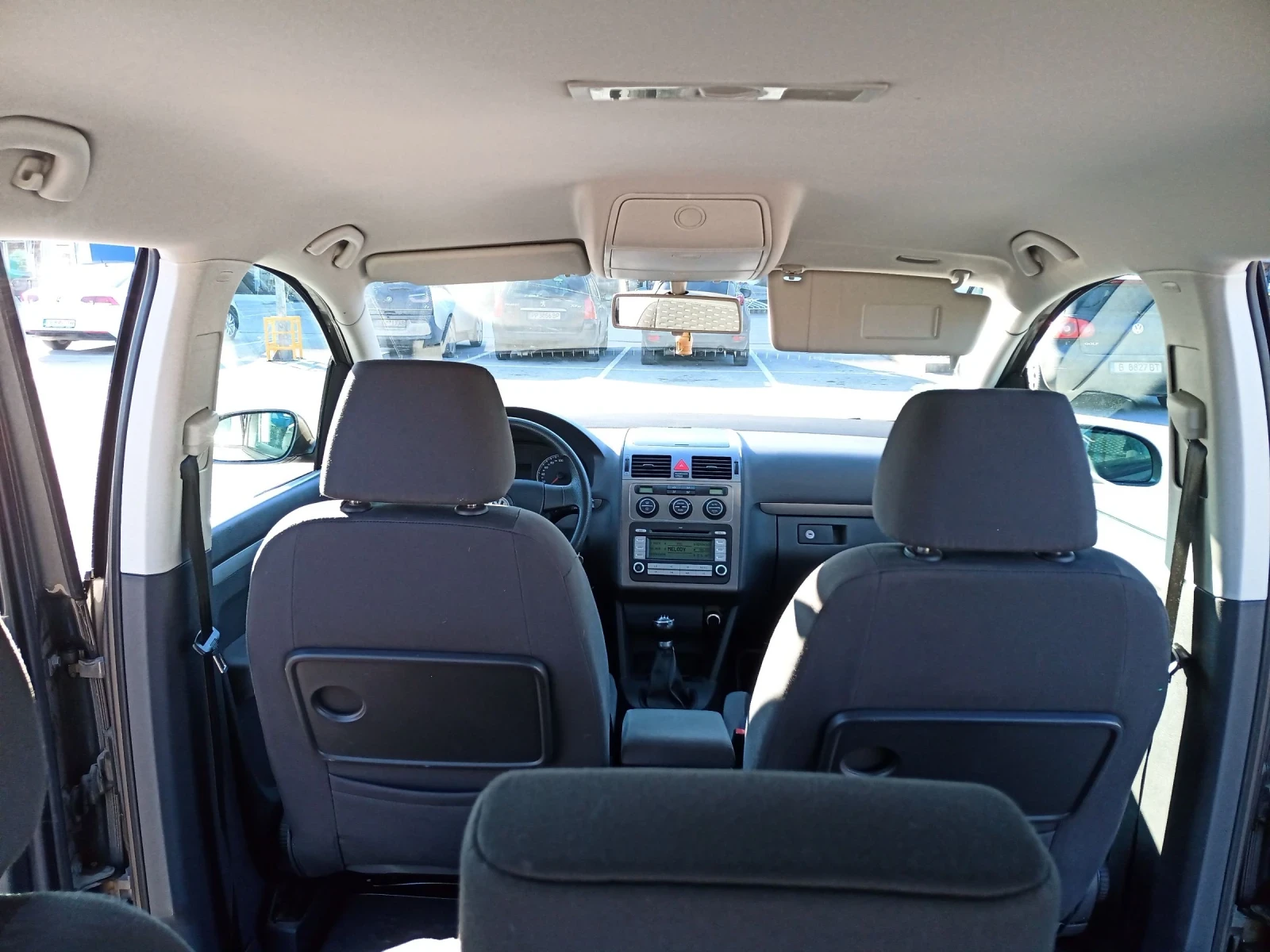 VW Touran, снимка 6 - Автомобили и джипове - 53835869