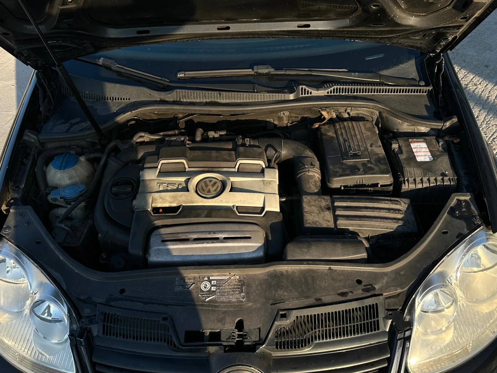 VW Golf 1.4Т~АВТОМАТ!!!, снимка 13 - Автомобили и джипове - 53836671