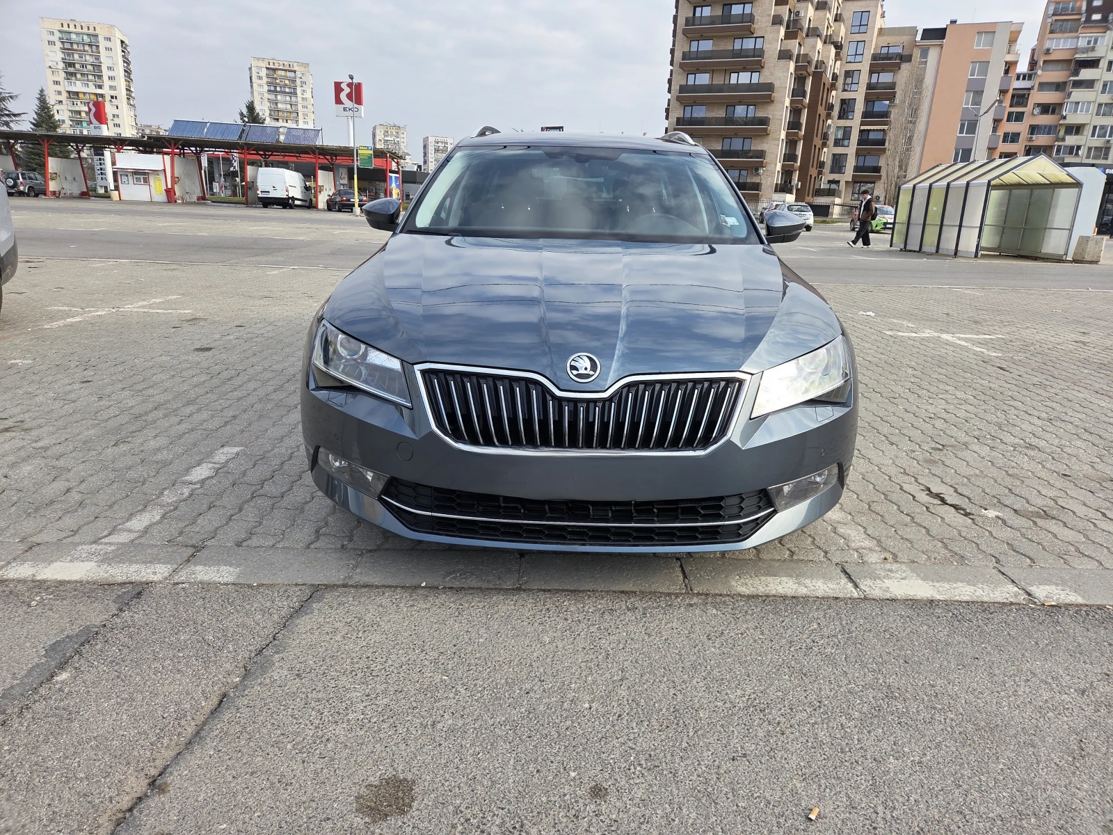 Skoda Superb 2.0 TDI, 4x4, 190 к.с., снимка 3 - Автомобили и джипове - 53870075
