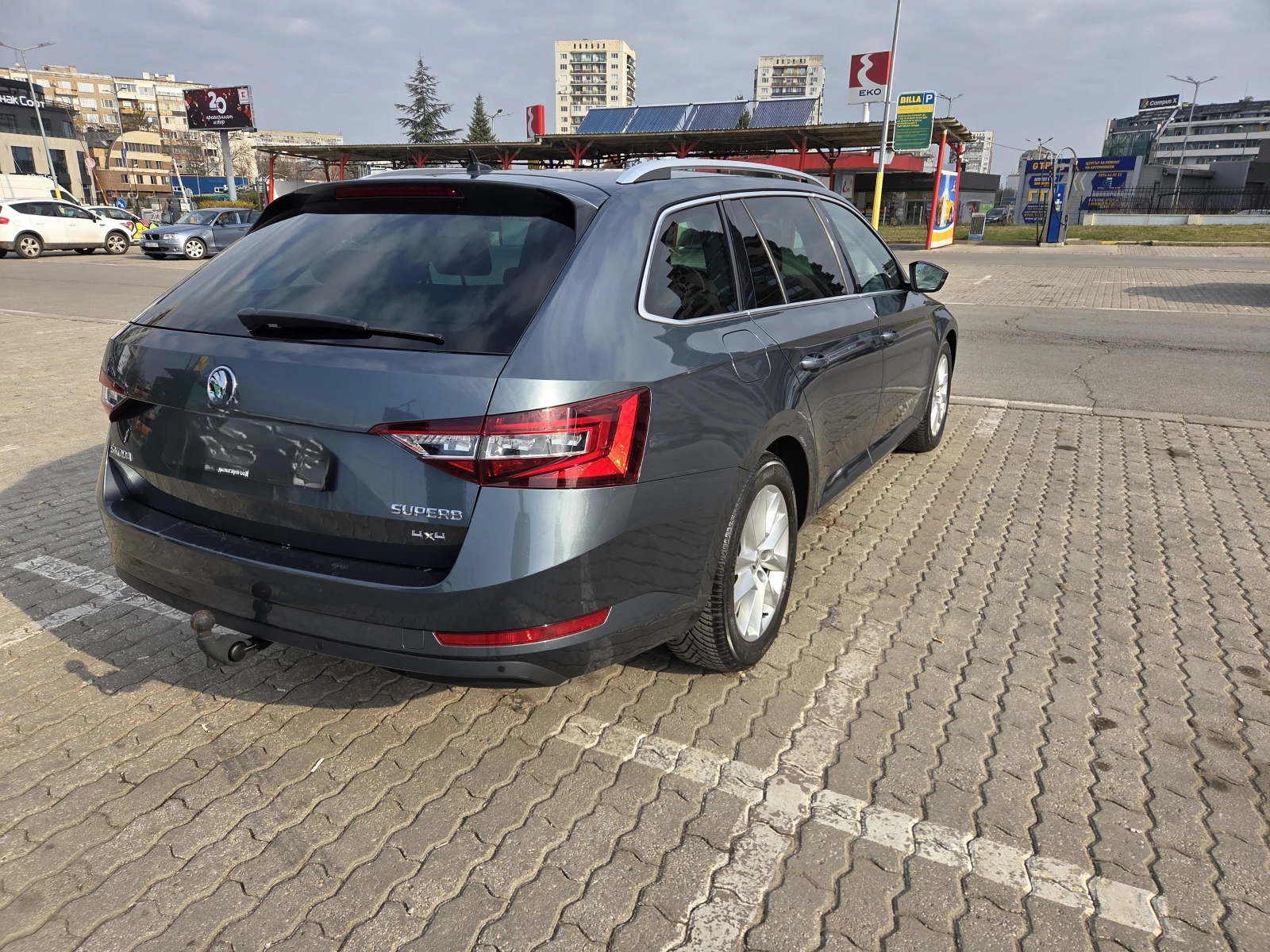 Skoda Superb 2.0 TDI, 4x4, 190 к.с., снимка 4 - Автомобили и джипове - 53870075