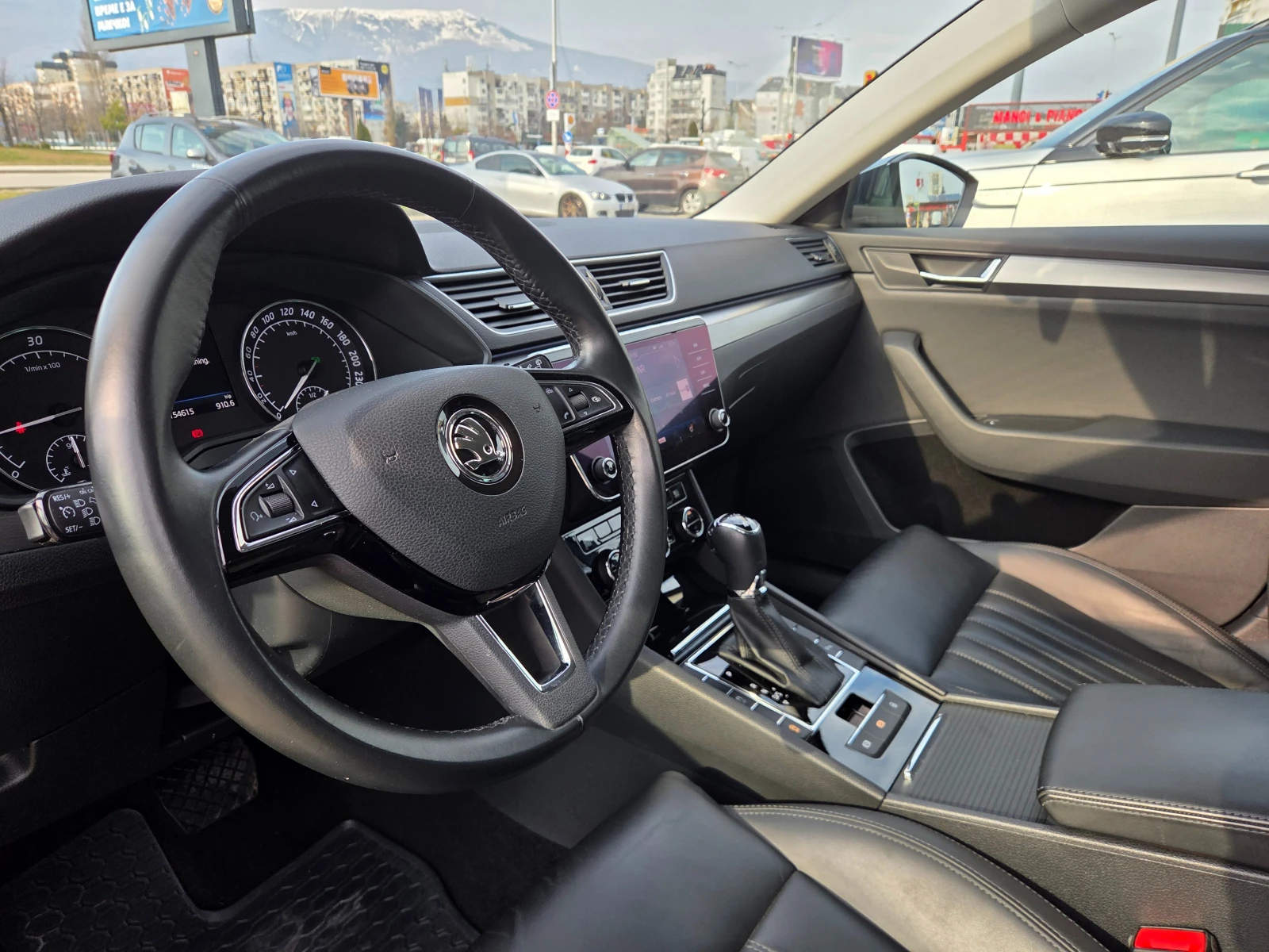 Skoda Superb 2.0 TDI, 4x4, 190 к.с., снимка 9 - Автомобили и джипове - 53870075