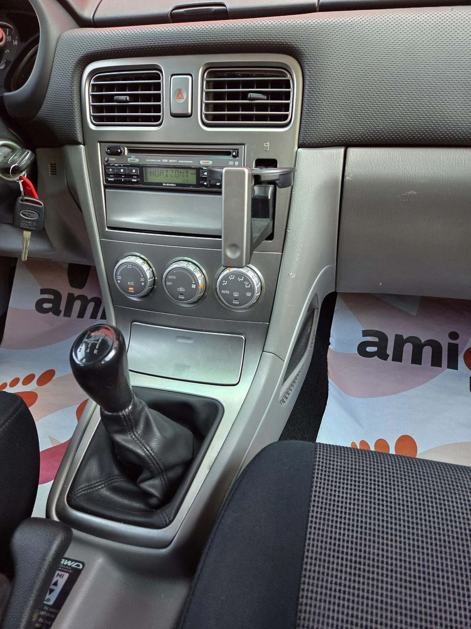 Subaru Forester 4х4 2.0i Швейцария, снимка 11 - Автомобили и джипове - 53921672