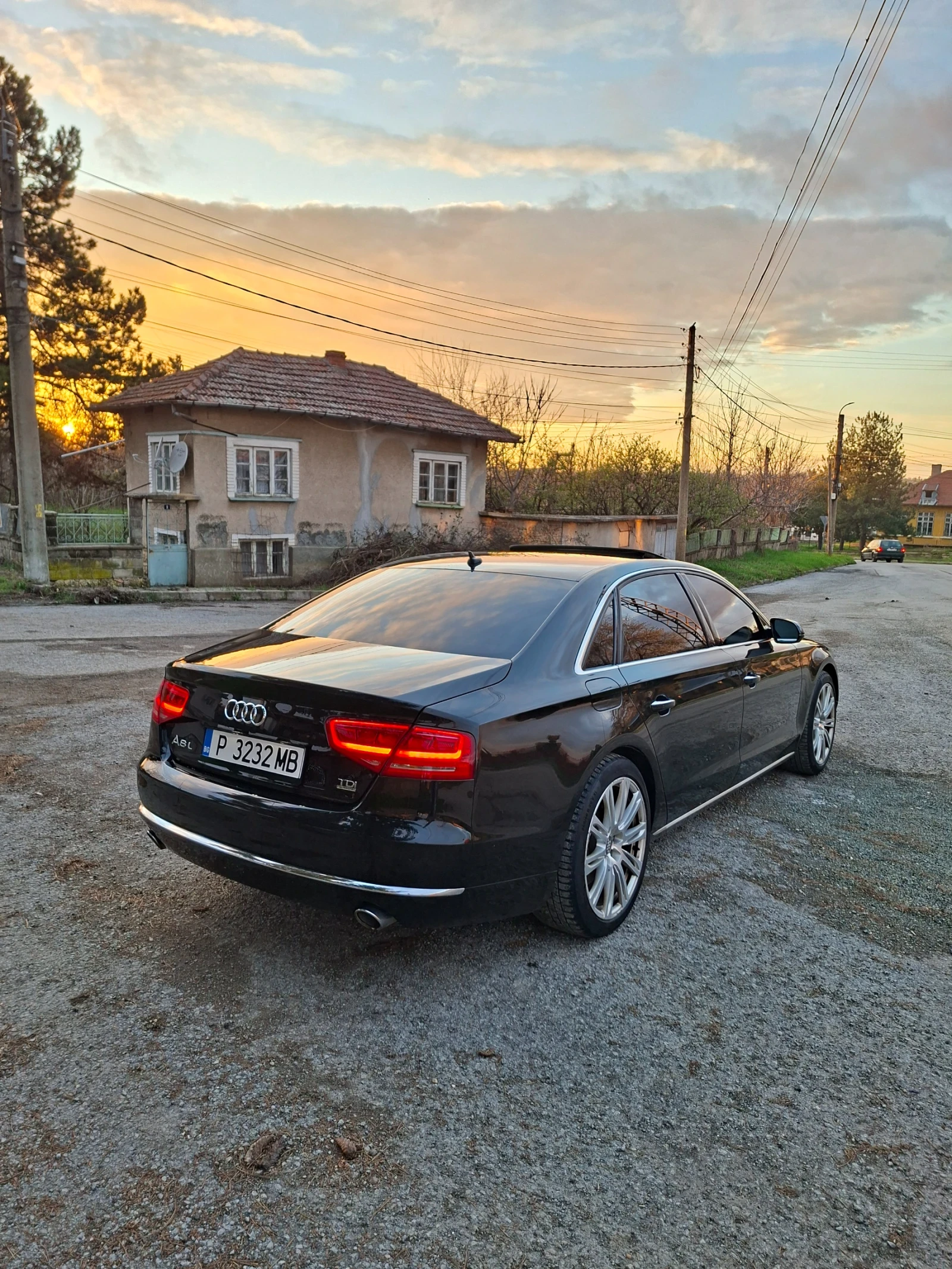 Audi A8 4.2 Long 3xTV business class full Extras, снимка 9 - Автомобили и джипове - 54084873