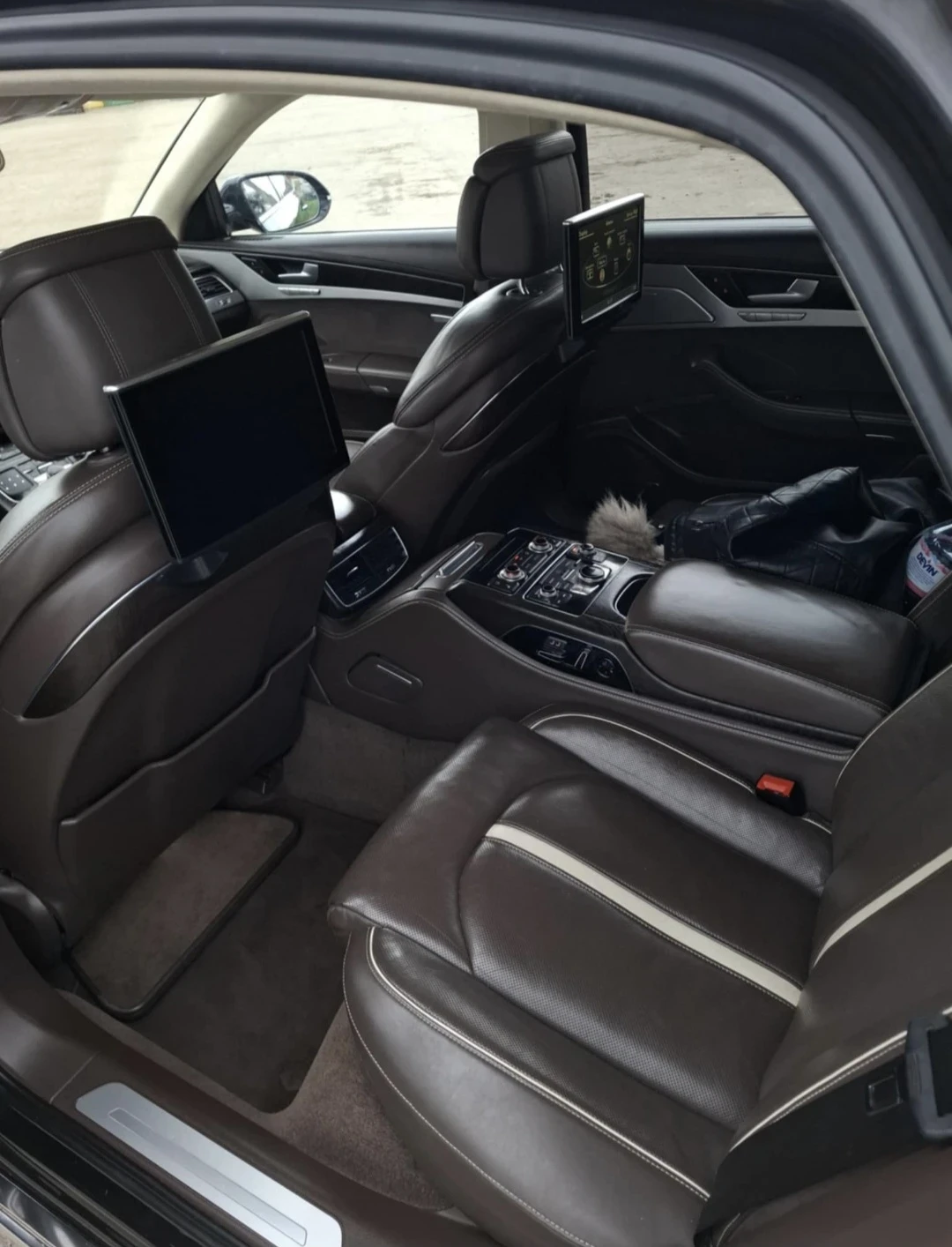 Audi A8 4.2 Long 3xTV business class full Extras, снимка 13 - Автомобили и джипове - 54084873