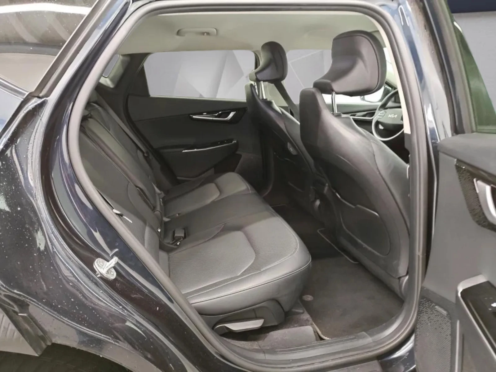 Kia EV6 77.4KWH 229KС. SOH-100% ДИСТРОНИК ОБДУХВАНЕ , снимка 8 - Автомобили и джипове - 54122266