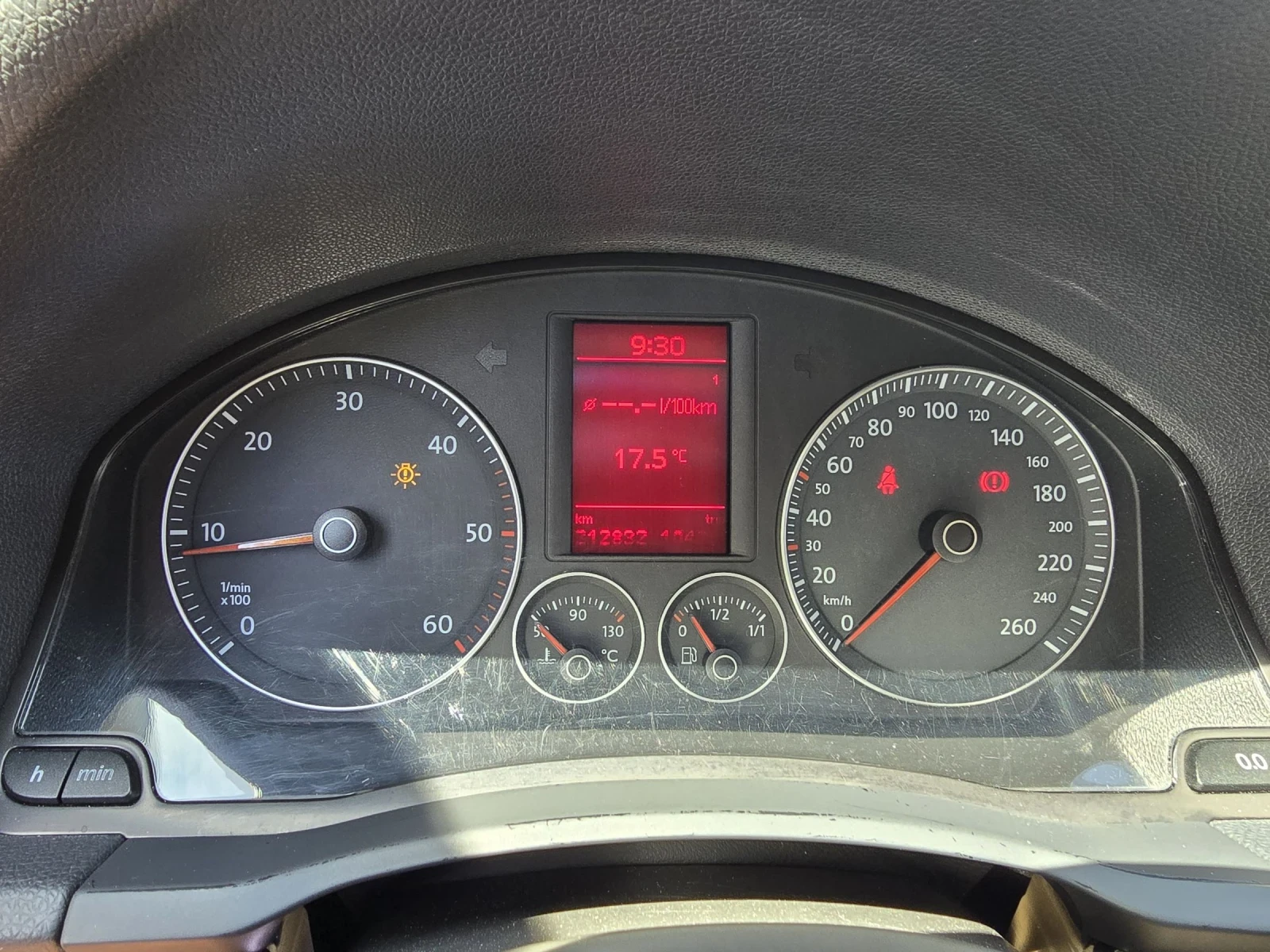 VW Golf 2.0TDI - 140к.с. - 4Motion - 6 Скорости, снимка 17 - Автомобили и джипове - 54217869
