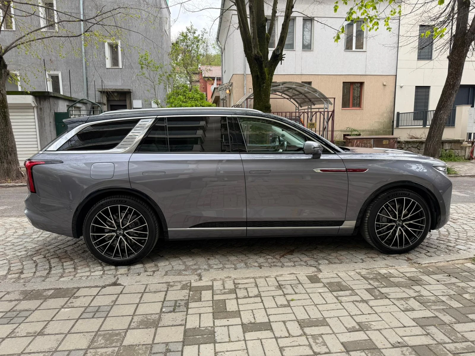 HongQi E-HS9 AWD | Mobile.bg � ����������� 6