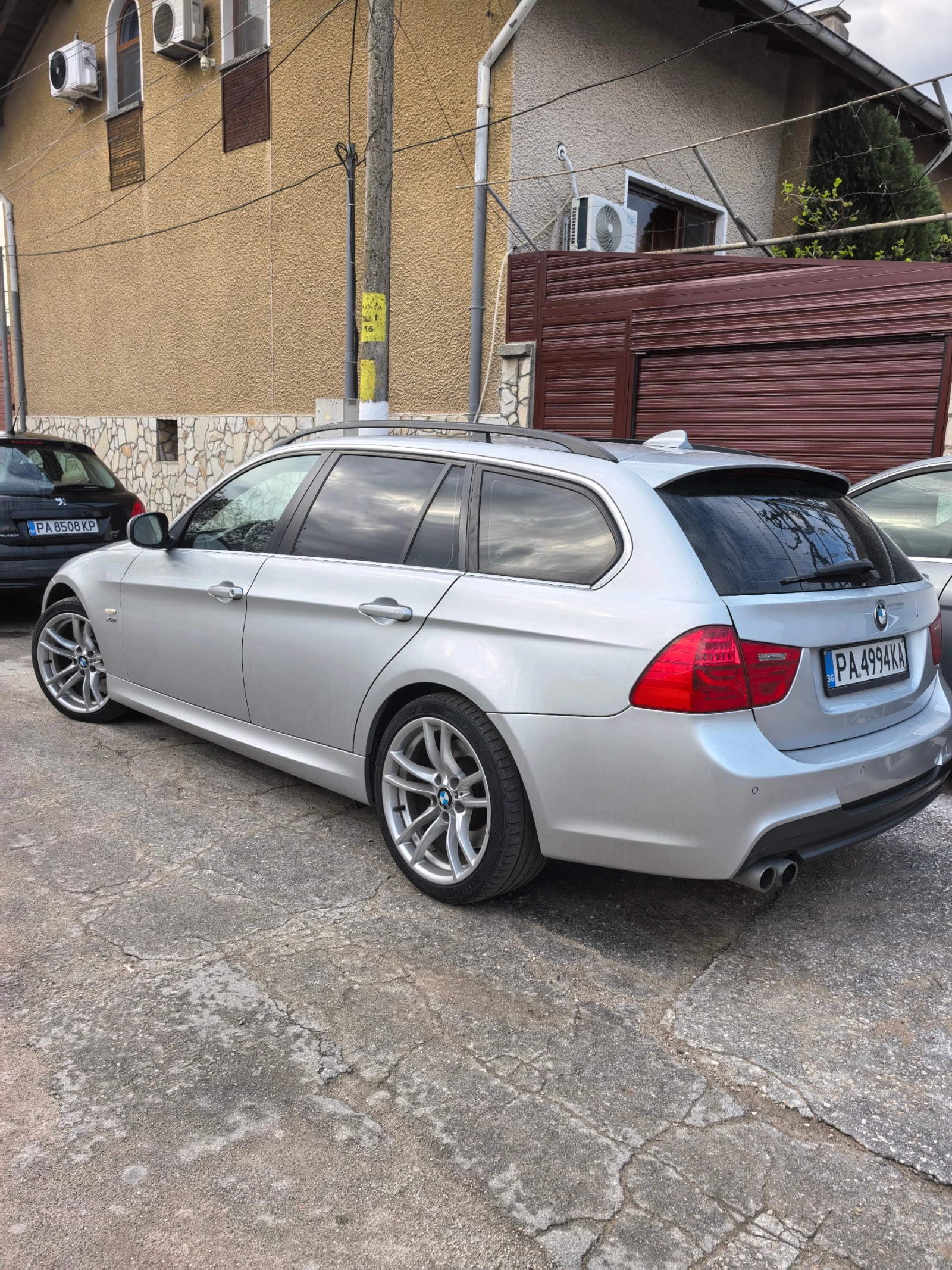 BMW 330 Xdrive, снимка 4 - Автомобили и джипове - 54363210