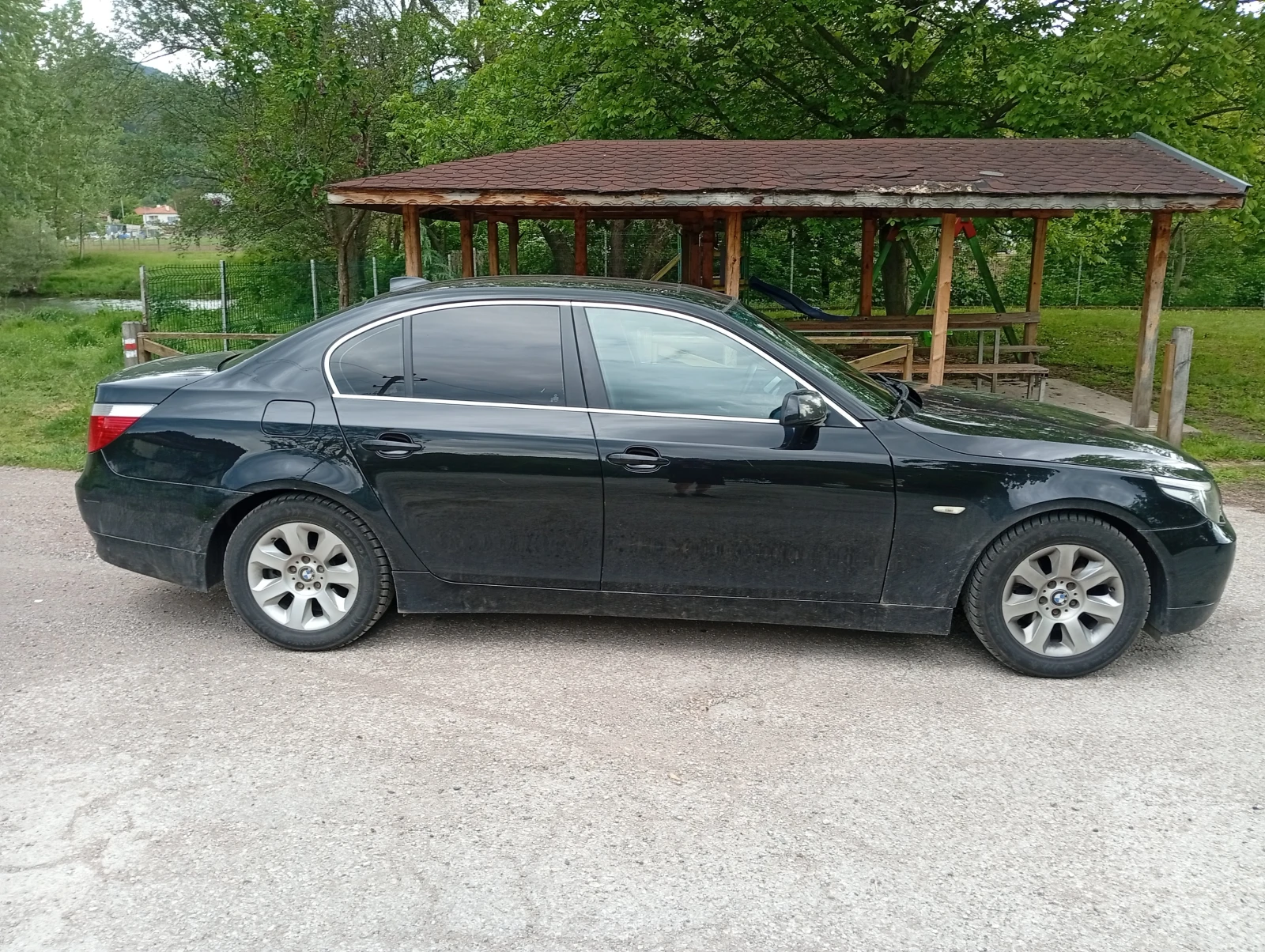 BMW 520 bezin