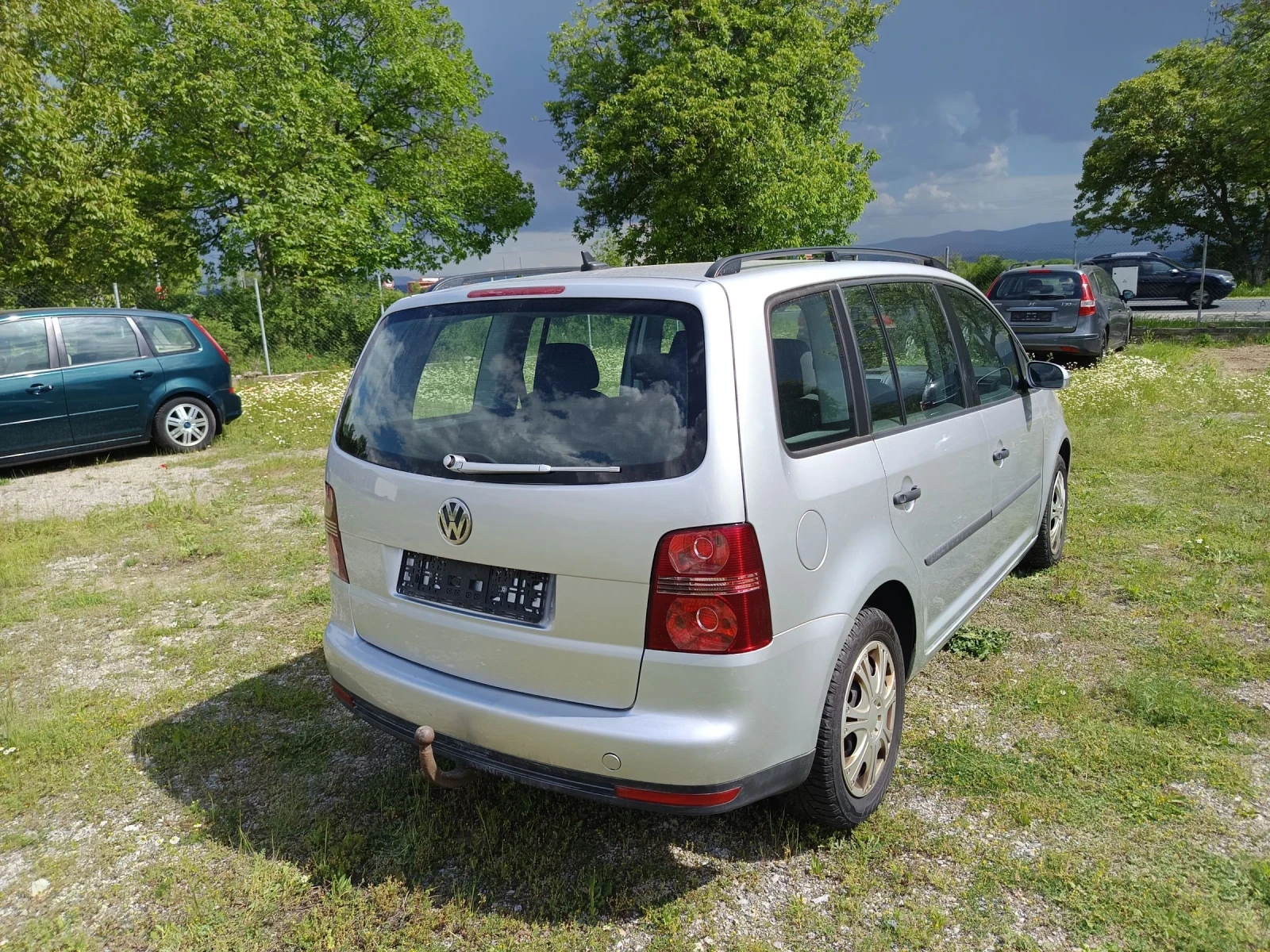 VW Touran, снимка 6 - Автомобили и джипове - 54572801