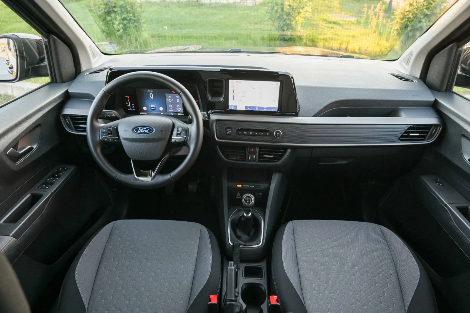 Ford Courier 1.0 T eco bust, снимка 6 - Автомобили и джипове - 54637987