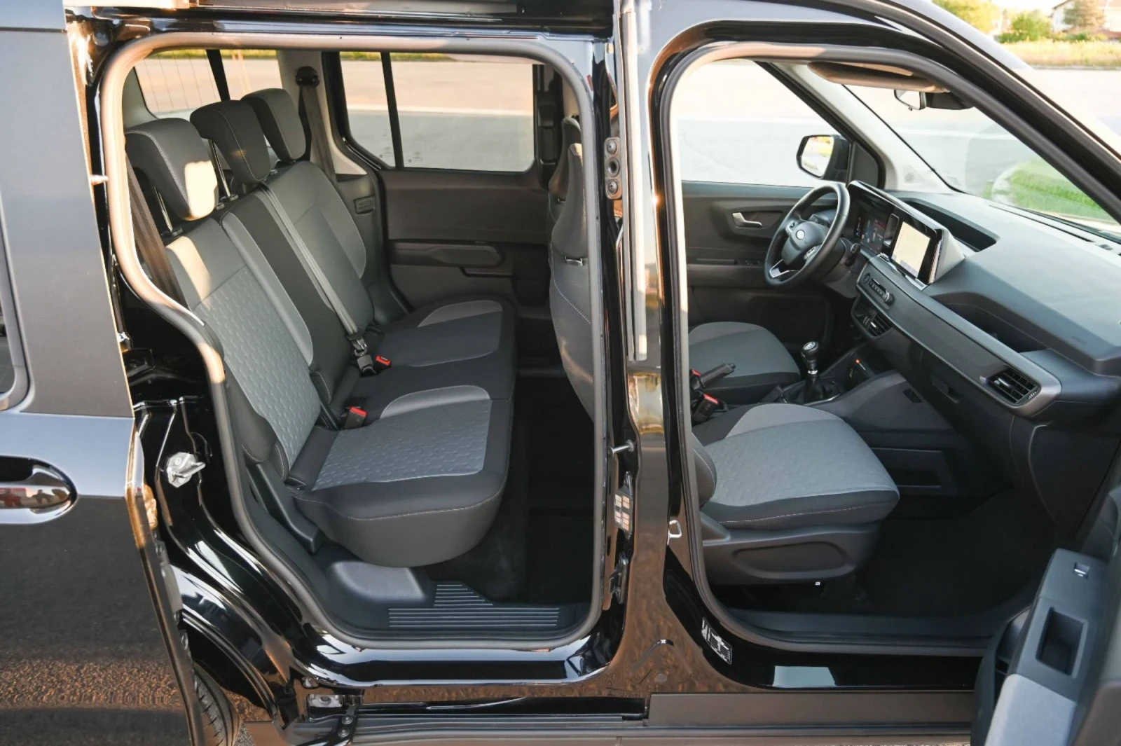 Ford Courier 1.0 T eco bust, снимка 9 - Автомобили и джипове - 54637987
