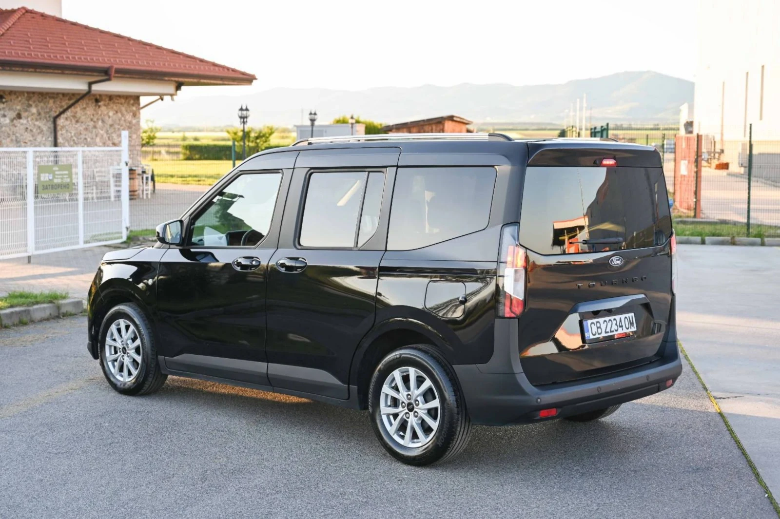 Ford Courier 1.0 T eco bust, снимка 4 - Автомобили и джипове - 54637987