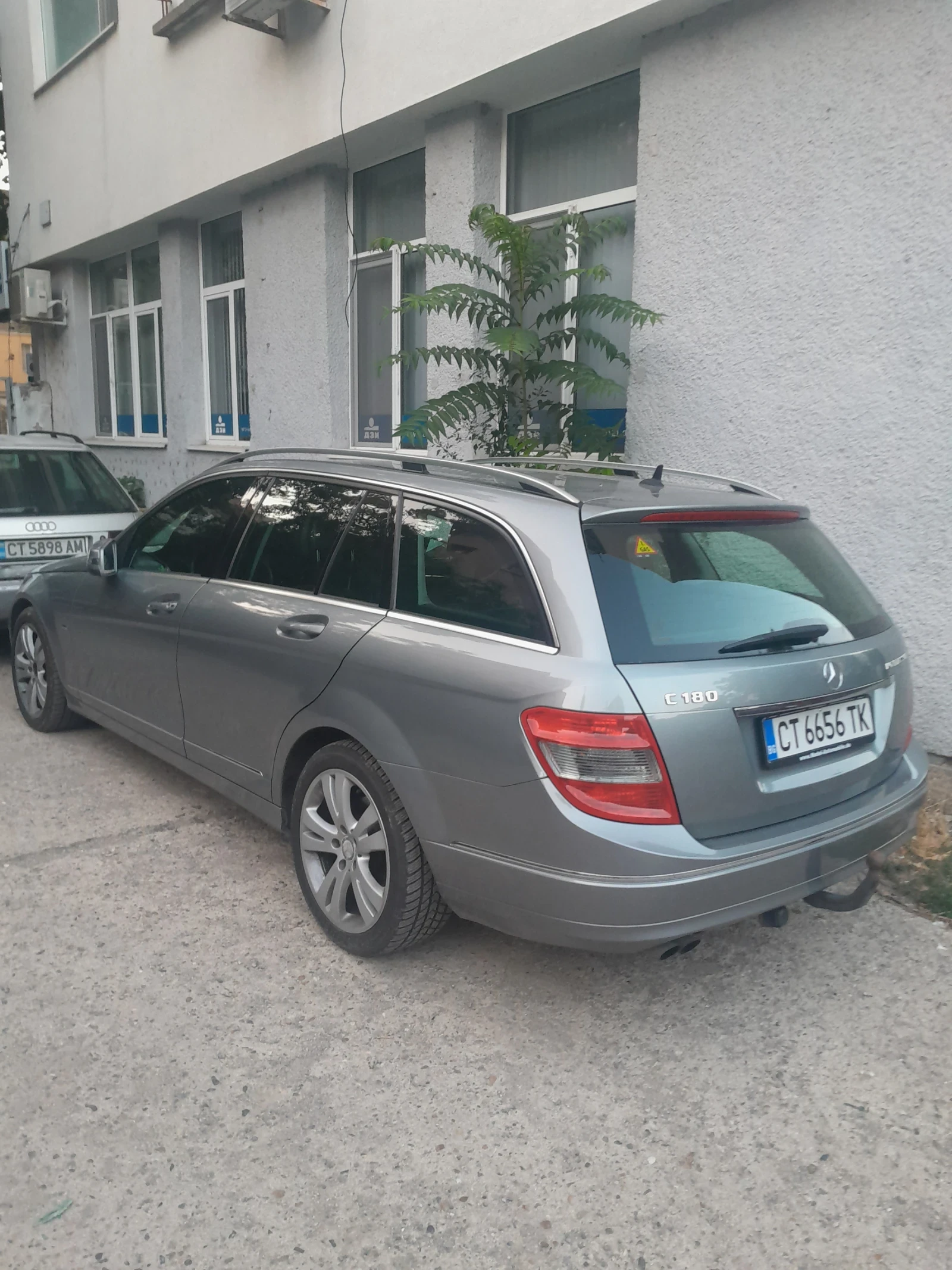 Mercedes-Benz C 180, снимка 8 - Автомобили и джипове - 54663508