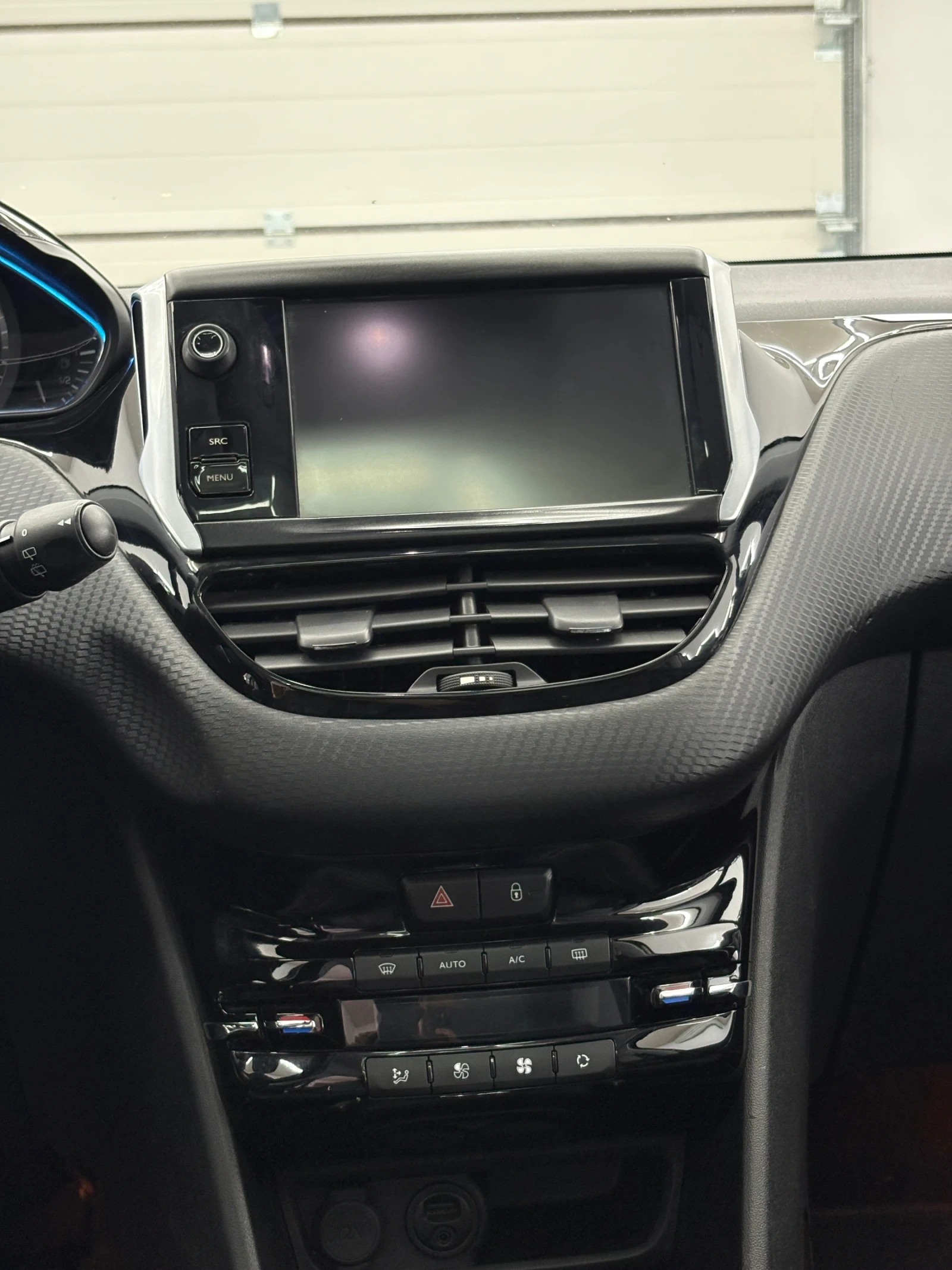 Peugeot 2008 Панорама / Подгреви, снимка 13 - Автомобили и джипове - 55871477