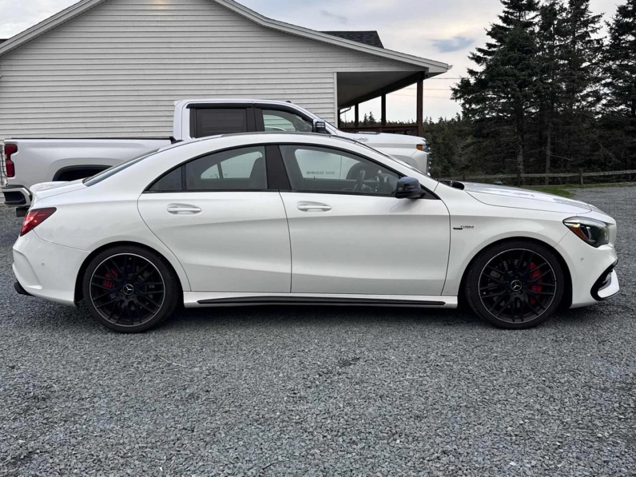 Mercedes-Benz CLA 45 AMG AMG* Nigh-Pack* Harman/Kardon* Камера* Пано, снимка 5 - Автомобили и джипове - 55892857