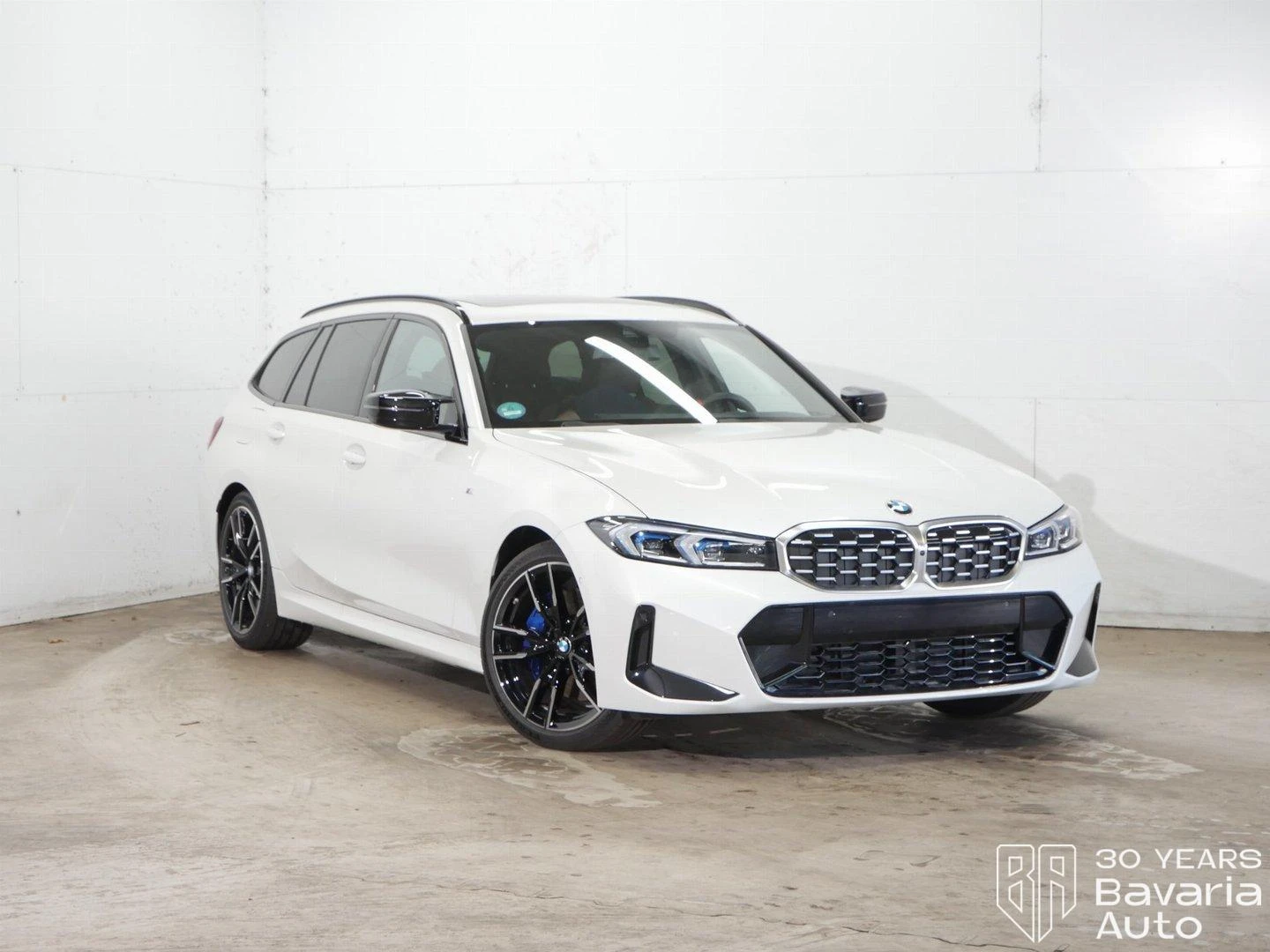 BMW 340 d xDrive Touring M Sport Paket Sportautomatic, снимка 4 - Автомобили и джипове - 56235265
