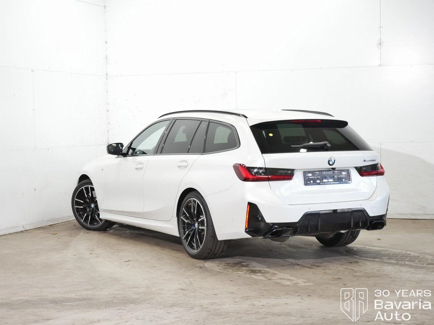 BMW 340 d xDrive Touring M Sport Paket Sportautomatic, снимка 2 - Автомобили и джипове - 56235265