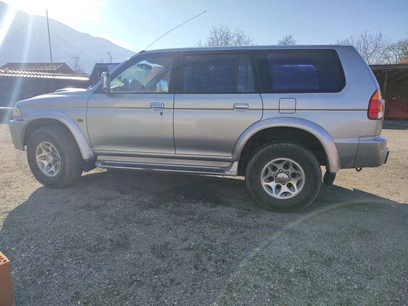 Mitsubishi Pajero sport, снимка 3 - Автомобили и джипове - 48748389