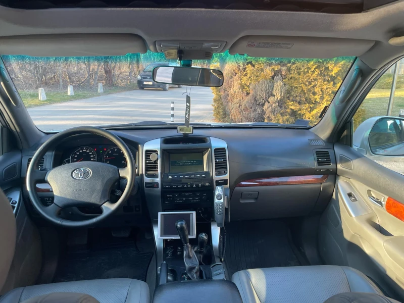 Toyota Land cruiser 3.0 TOP, снимка 1 - Автомобили и джипове - 48855411