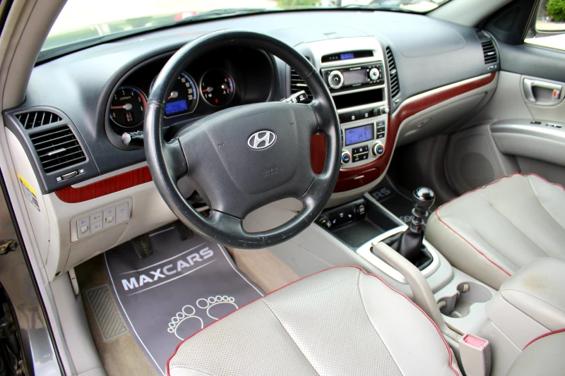 Hyundai Santa fe 2.2CRDi СОБСТВЕН ЛИЗИНГ, снимка 9 - Автомобили и джипове - 50462421