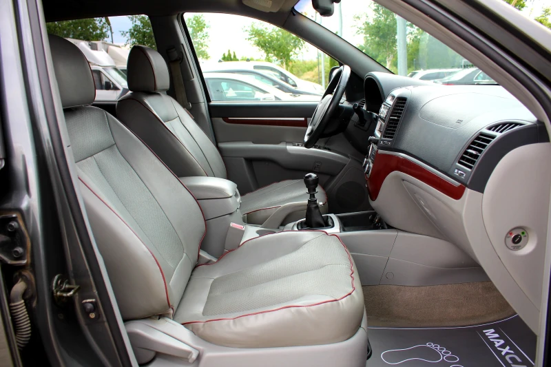 Hyundai Santa fe 2.2CRDi СОБСТВЕН ЛИЗИНГ, снимка 14 - Автомобили и джипове - 50462421