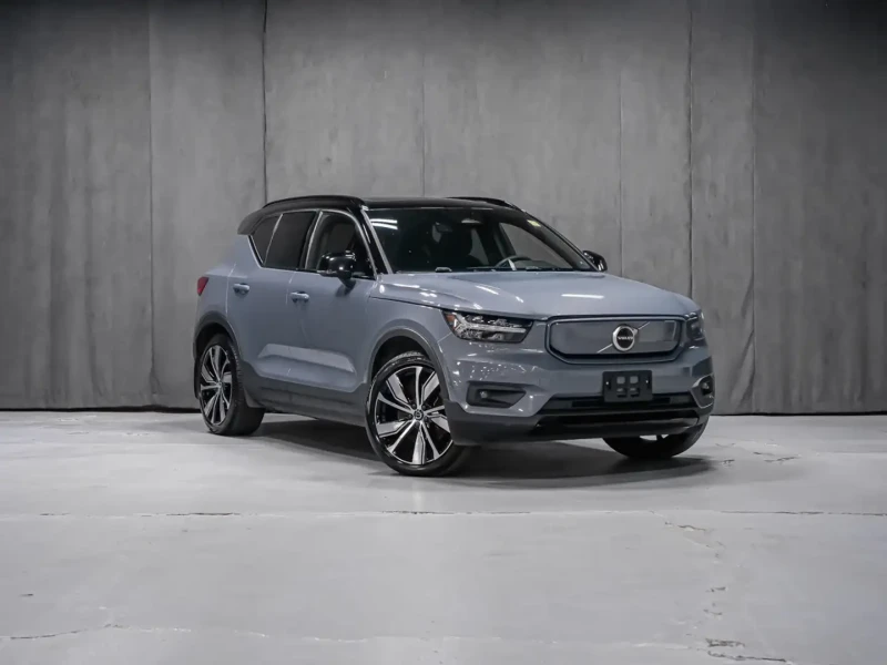 Volvo XC40 * Ultimate/Ultra * 4x4 * 360 * Harman/Kardon , снимка 2 - Автомобили и джипове - 52811922