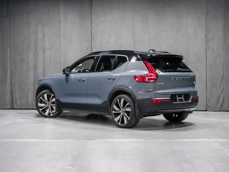 Volvo XC40 * Ultimate/Ultra * 4x4 * 360 * Harman/Kardon , снимка 7 - Автомобили и джипове - 52811922