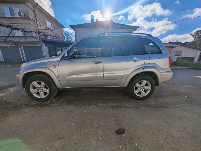 Toyota Rav4, снимка 3 - Автомобили и джипове - 53394140