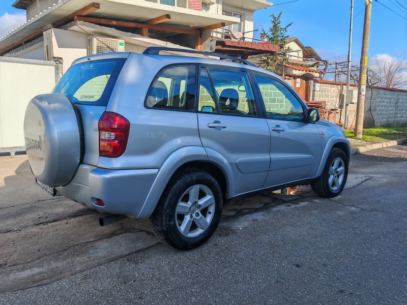 Toyota Rav4, снимка 6 - Автомобили и джипове - 53394140