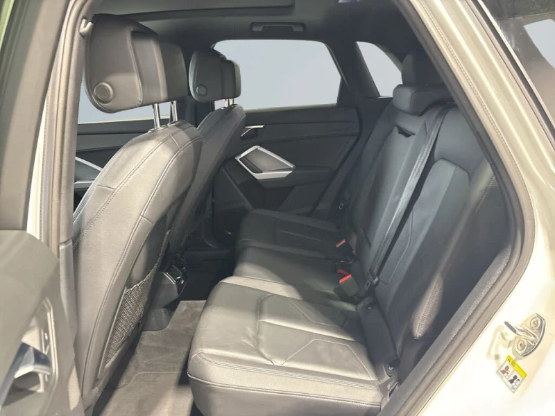 Audi Q3 Komfort * CARFAX * АвтоКредит* (ЦЕНА ДО БГ), снимка 14 - Автомобили и джипове - 53431066