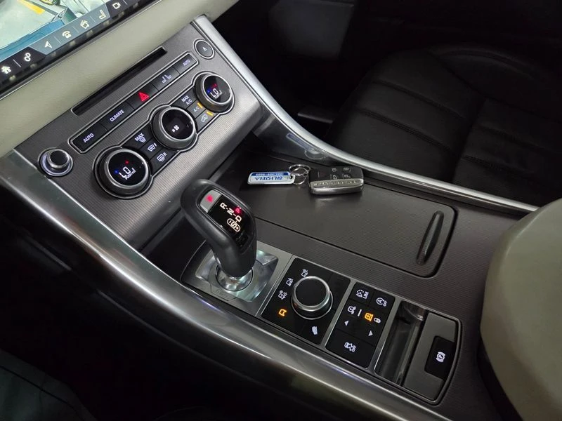 Land Rover Range Rover Sport 3.0 Automatic, снимка 13 - Автомобили и джипове - 55906388