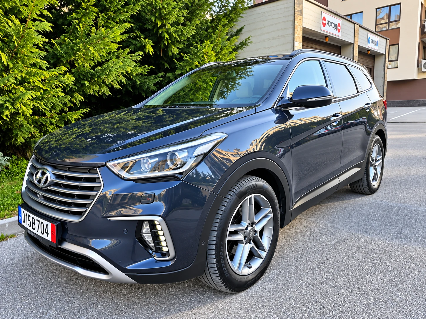 Hyundai Santa fe GRAND-PREMIUM-KEYLESS-GO-ПАНОРАМА-ОБДУХВАНЕ-360