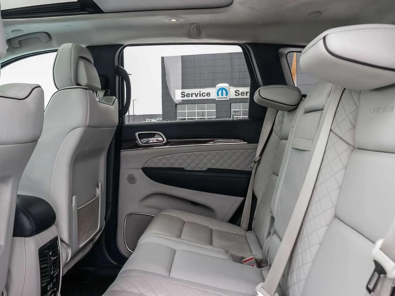 Jeep Grand cherokee * Summit * CARFAX * ���� �� �� | Mobile.bg � ����������� 17