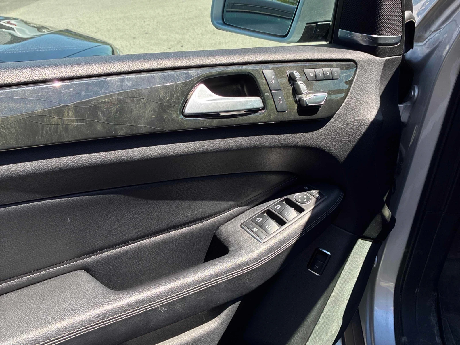Mercedes-Benz GLE 400 GLE 400* HARMAN KARDON* KEYLESS* ПОДГРЕВ* , снимка 9 - Автомобили и джипове - 55040509