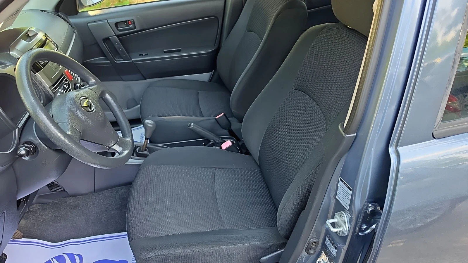 Daihatsu Terios 1.5i 4x4 , снимка 13 - Автомобили и джипове - 55080023