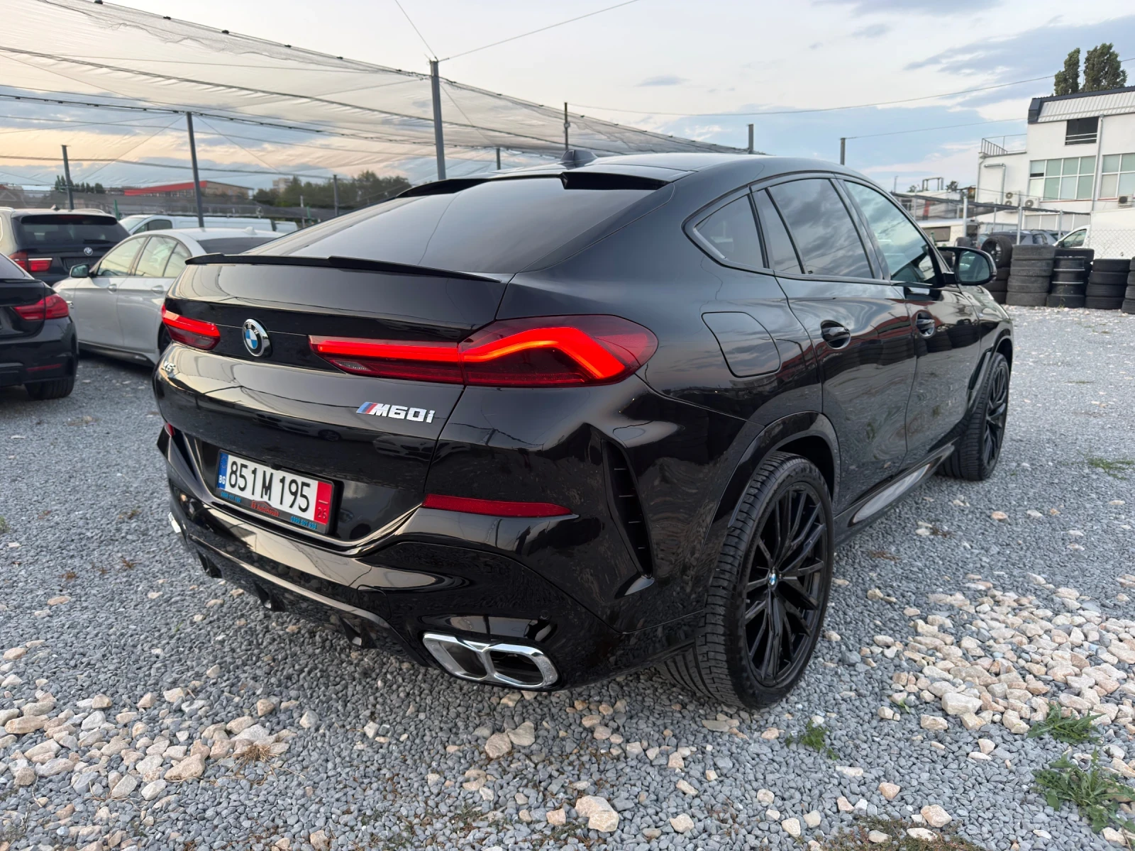 BMW X6 M60I-14000km B&W FuLL, снимка 10 - Автомобили и джипове - 55437205