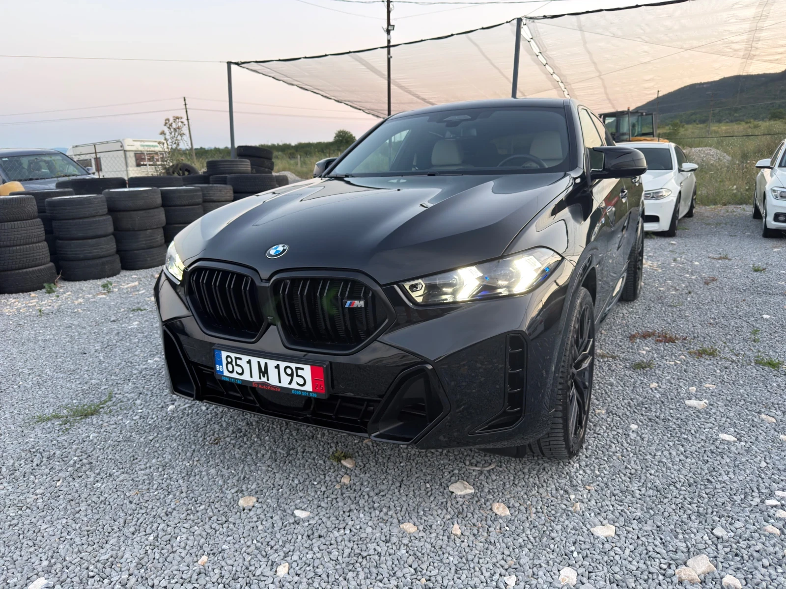 BMW X6 M60I-14000km B&W FuLL, снимка 3 - Автомобили и джипове - 55437205