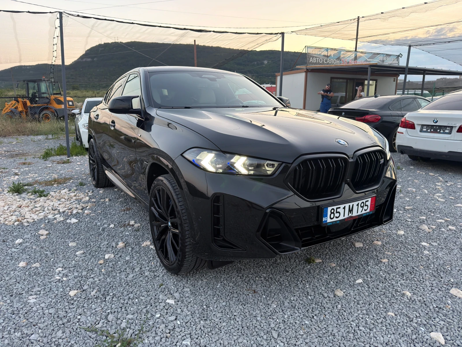 BMW X6 M60I-14000km B&W FuLL, снимка 2 - Автомобили и джипове - 55437205