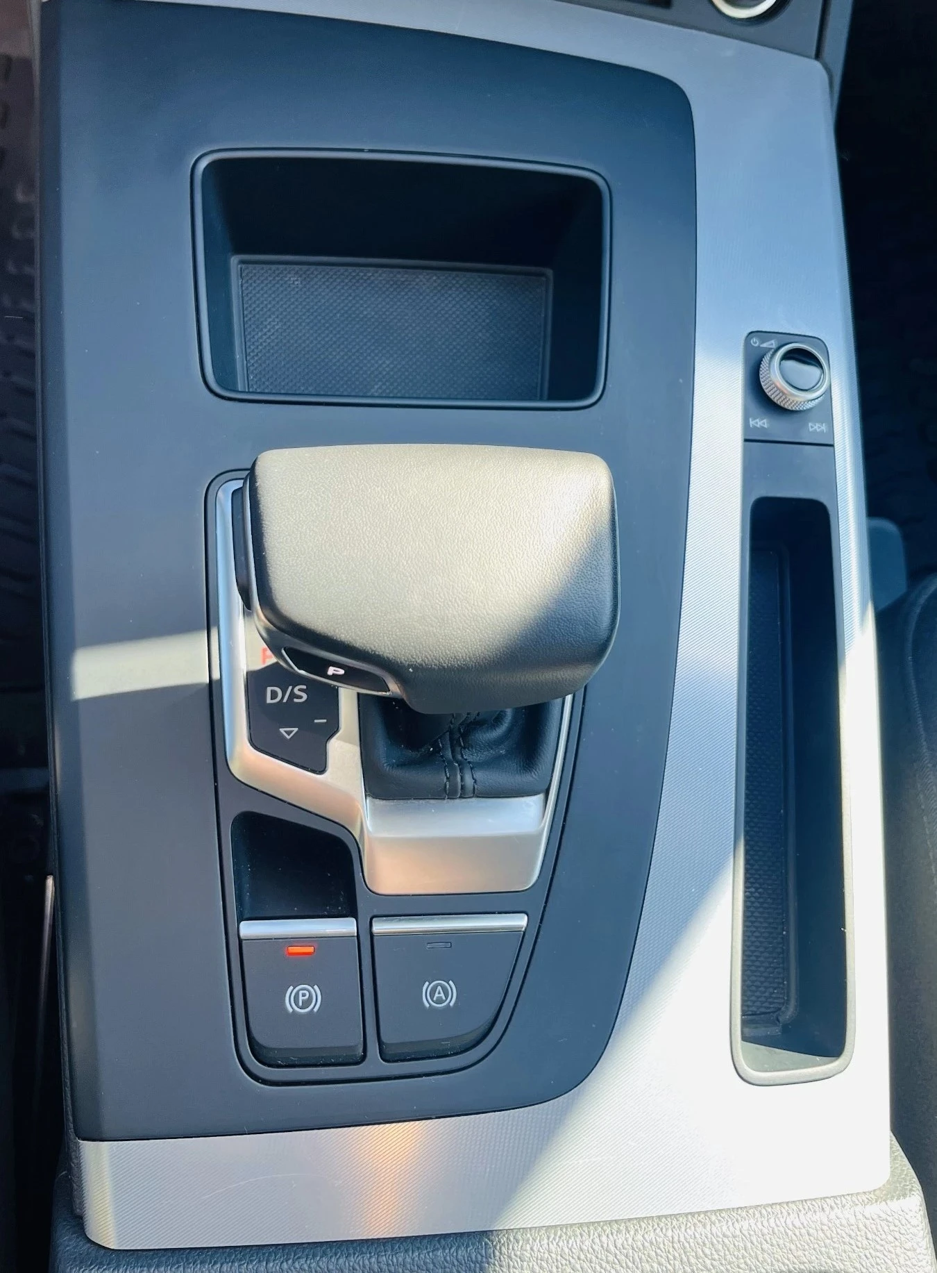 Audi Q5 40 TDI Quattro, Matrix Led, снимка 11 - Автомобили и джипове - 56056281