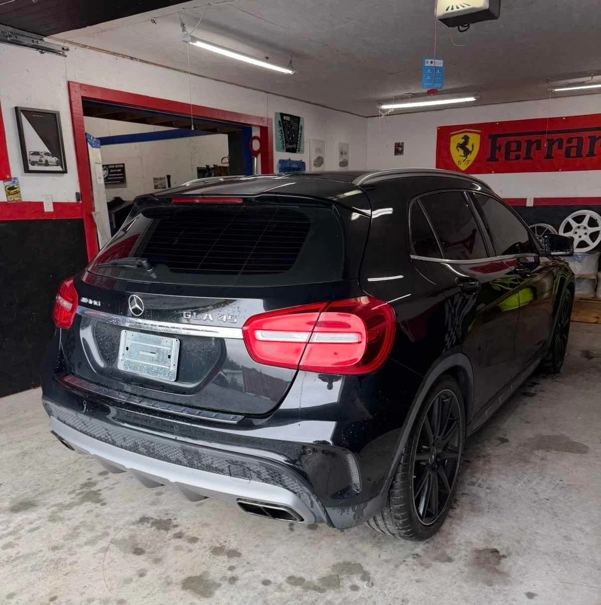 Mercedes-Benz GLA 45 AMG * АВТОКРЕДИТ БЕЗ ПЪРВОНАЧАЛНА ВНОСКА* , снимка 3 - Автомобили и джипове - 56057256
