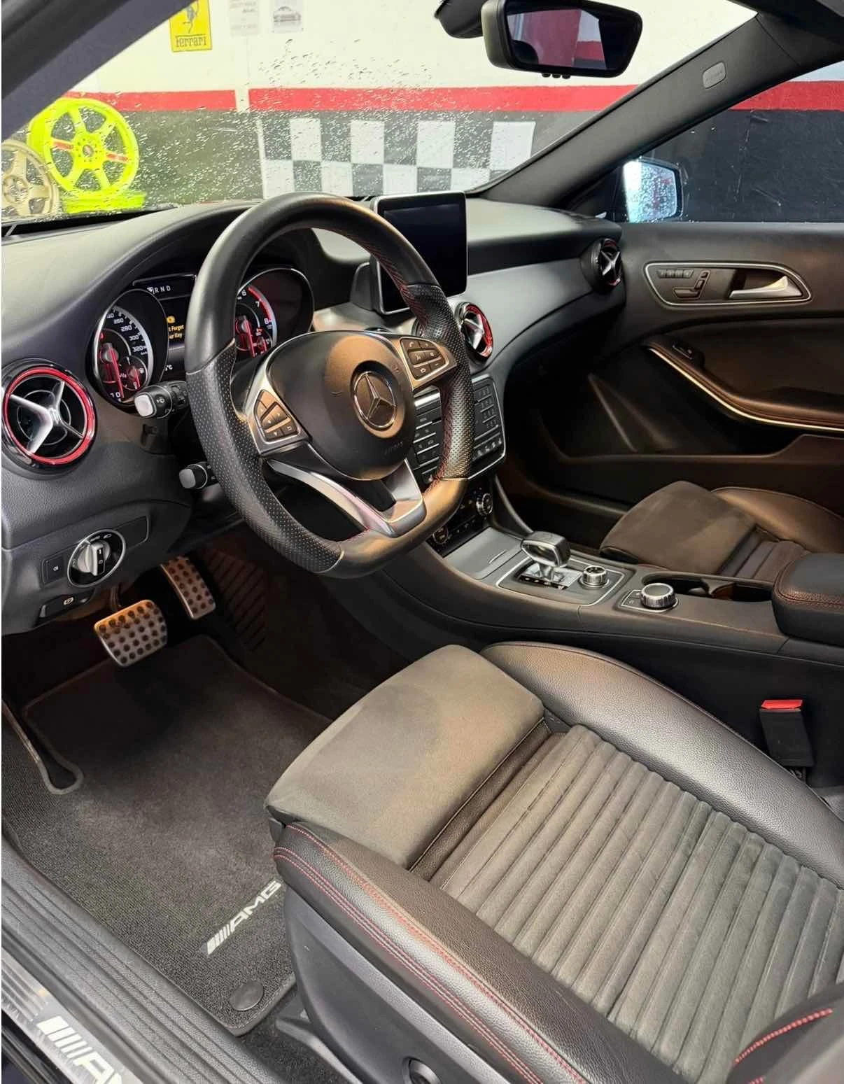 Mercedes-Benz GLA 45 AMG * АВТОКРЕДИТ БЕЗ ПЪРВОНАЧАЛНА ВНОСКА* , снимка 5 - Автомобили и джипове - 56057256