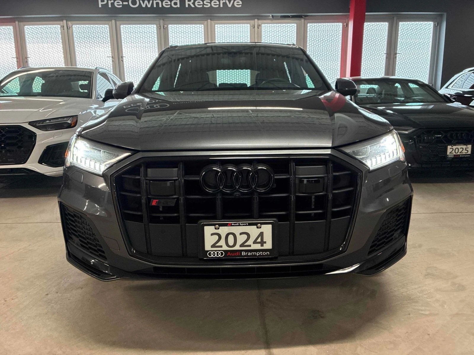 Audi SQ7 I TECHNIK I Цена до България & АвтоКредит, снимка 2 - Автомобили и джипове - 56243259