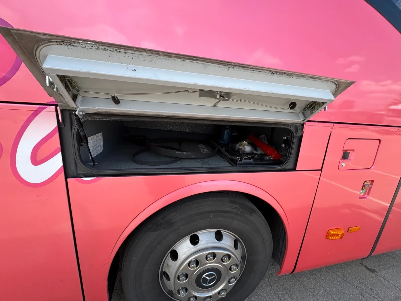 Mercedes-Benz Tourismo O 350 RHD 16RHD ТОП АВТОБУС 57места, снимка 13 - Бусове и автобуси - 50996728