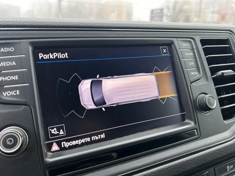 VW Crafter, снимка 11 - Бусове и автобуси - 53380111