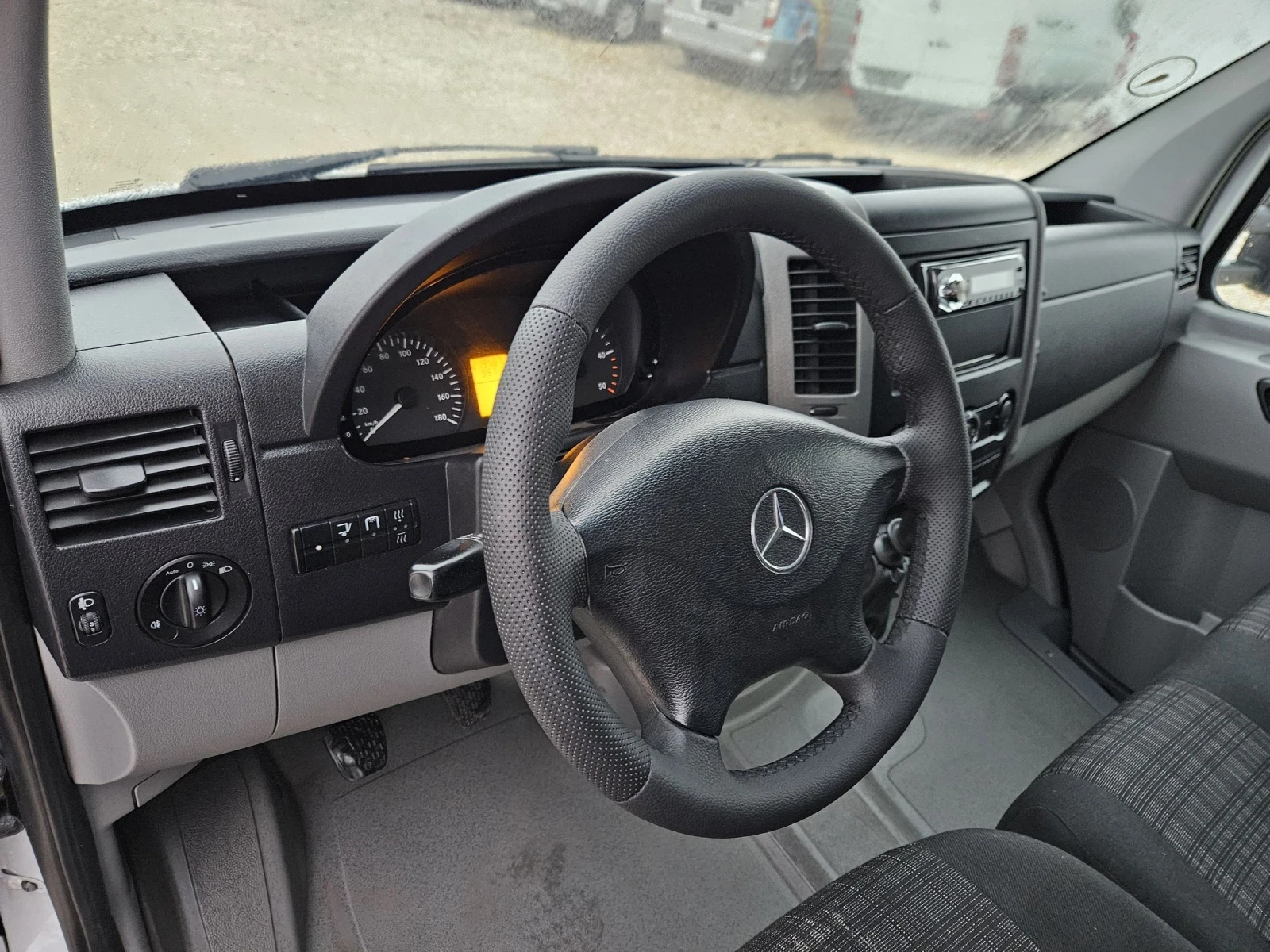 Mercedes-Benz Sprinter 316 Щора, Клима, Падащ борд - изображение 10