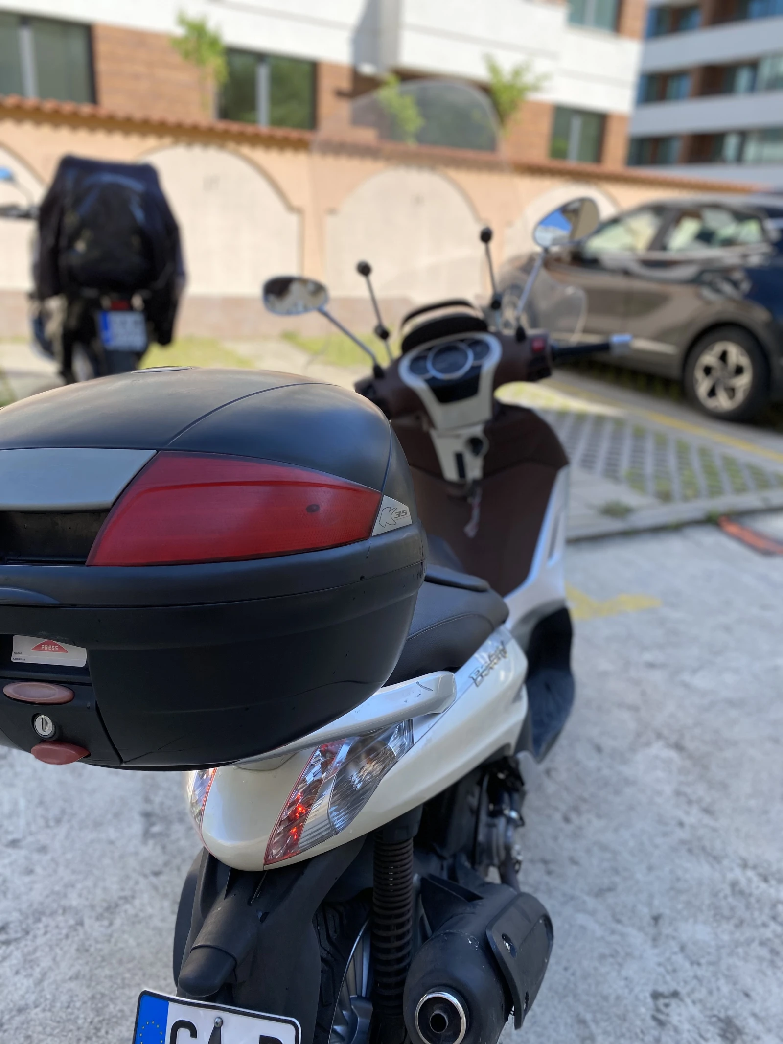Piaggio Beverly 300ie, снимка 4 - Мотоциклети и мототехника - 54677023