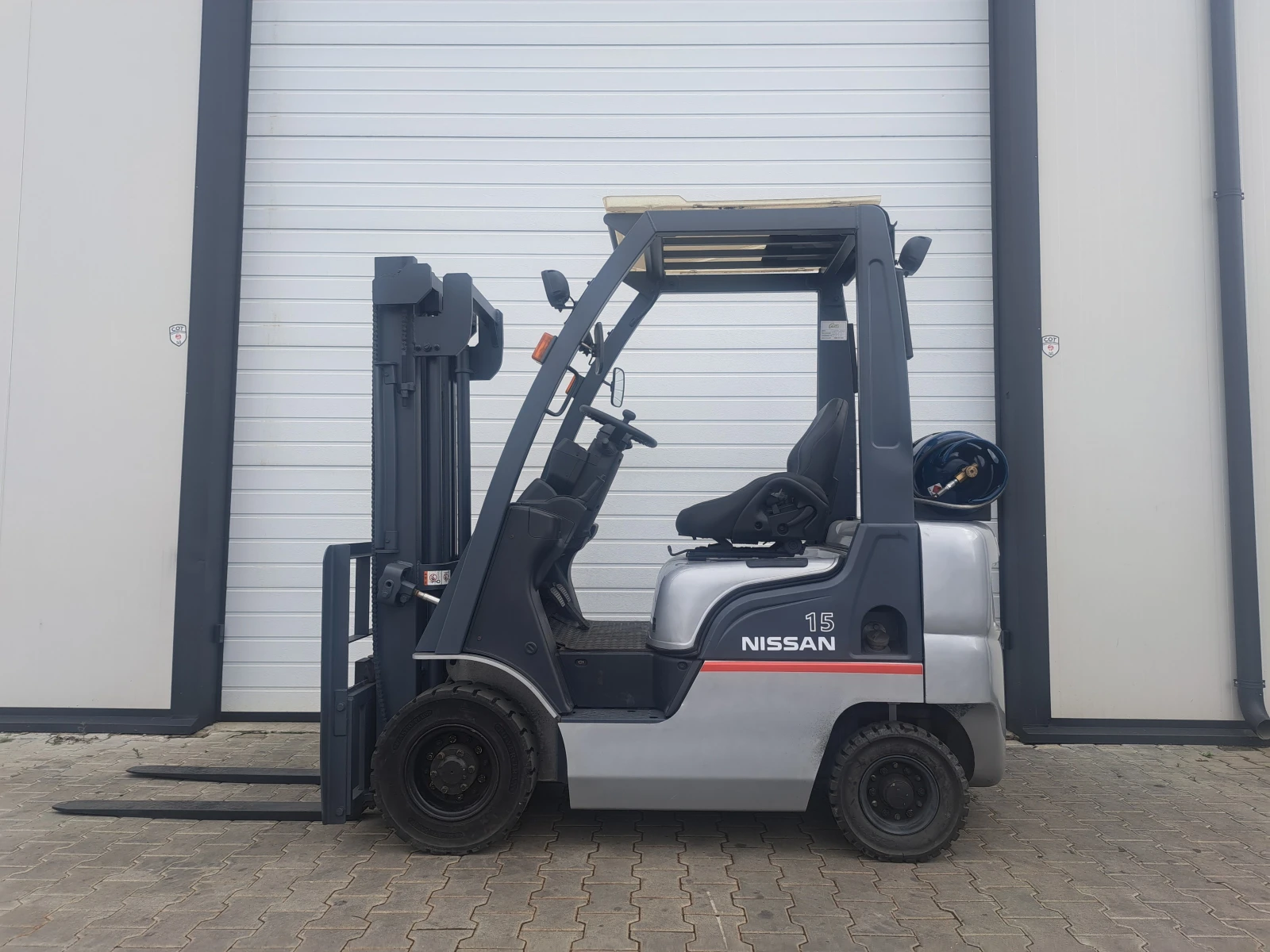  Nissan | Mobile.bg   5