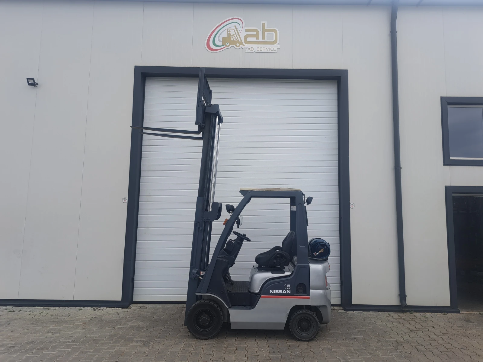  Nissan | Mobile.bg   4