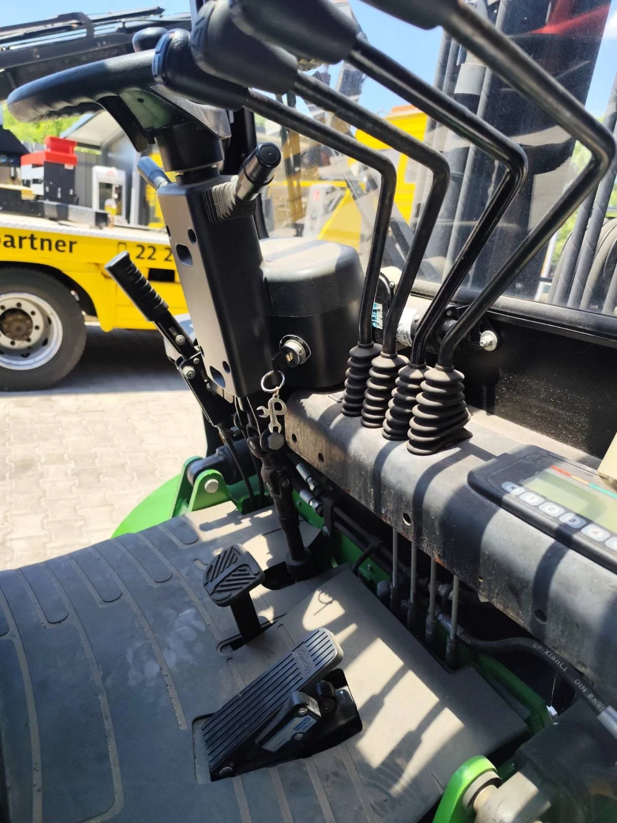 Електрокар EP Equipment Електрически , снимка 6 - Индустриална техника - 55254336